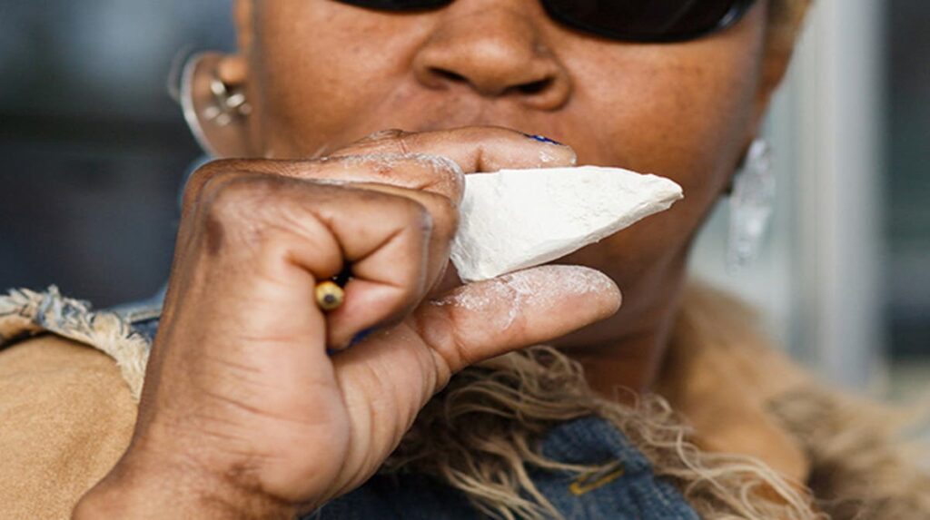 How To Stop Eating Soil During Pregnancy